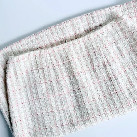 Chanel 04C 2004 Cruise Resort Ivory Fantasy Tweed B2364 Skirt Size 36 FR 4 US - Picture 6 of 16